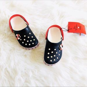 crocs by drew barrymore